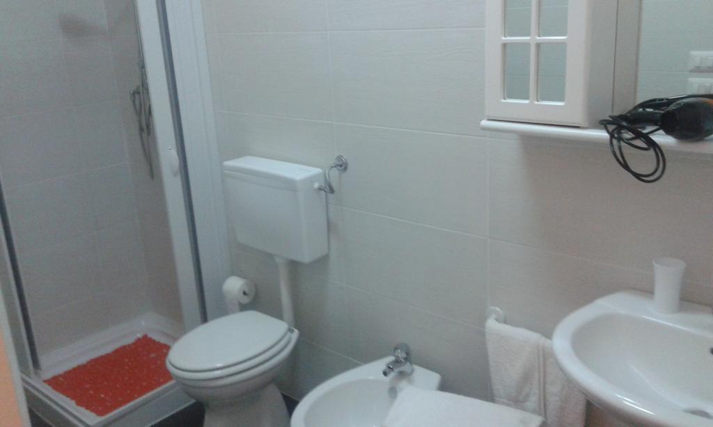 Ipanema Suite Margherita Di Savoia Quarto foto